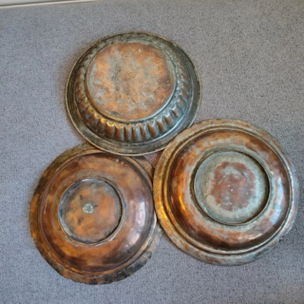 Vtg Handmade Copper Bowls (3) Patina Heavy Primitive Metal Fluted Ribbed Engrave